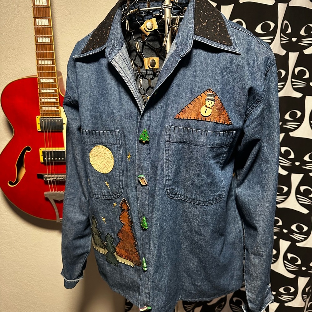 Amazing woodland themed denim top